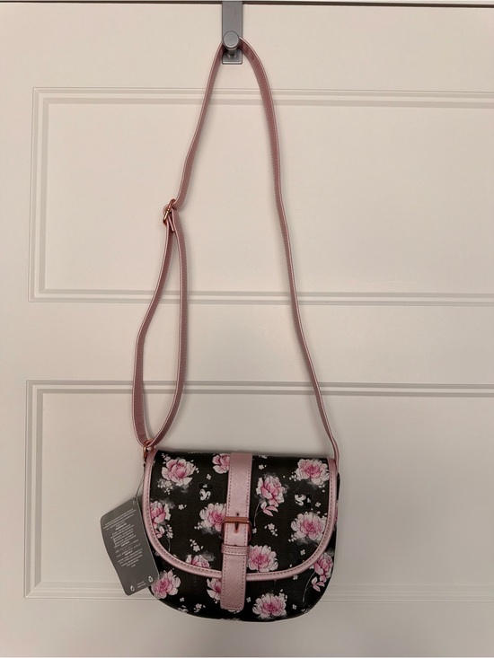 Loungefly Handbags - NWT Disney Loungefly Positively Minnie Saddle Bag